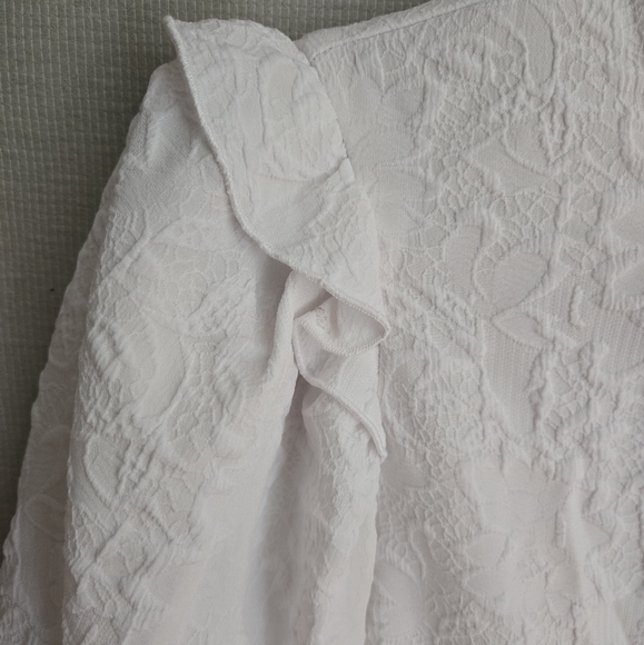 EXPRESS Puff Sleeved BabyDoll Blouse White Size M Used - Picture 3 of 6